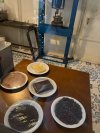 Visita técnica aproxima estudantes de Nutrição da produção artesanal de chocolate
