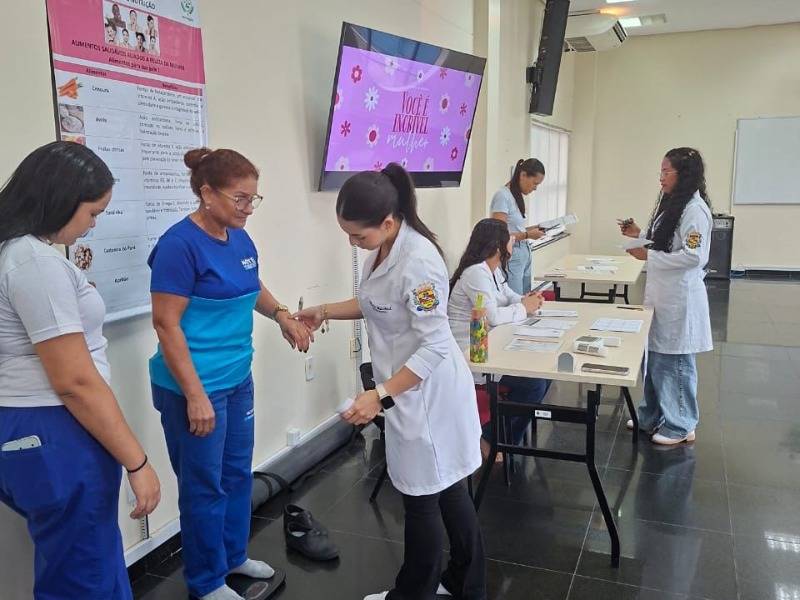 Cursos da Fibra promovem ação de saúde em homenagem ao Dia da Mulher